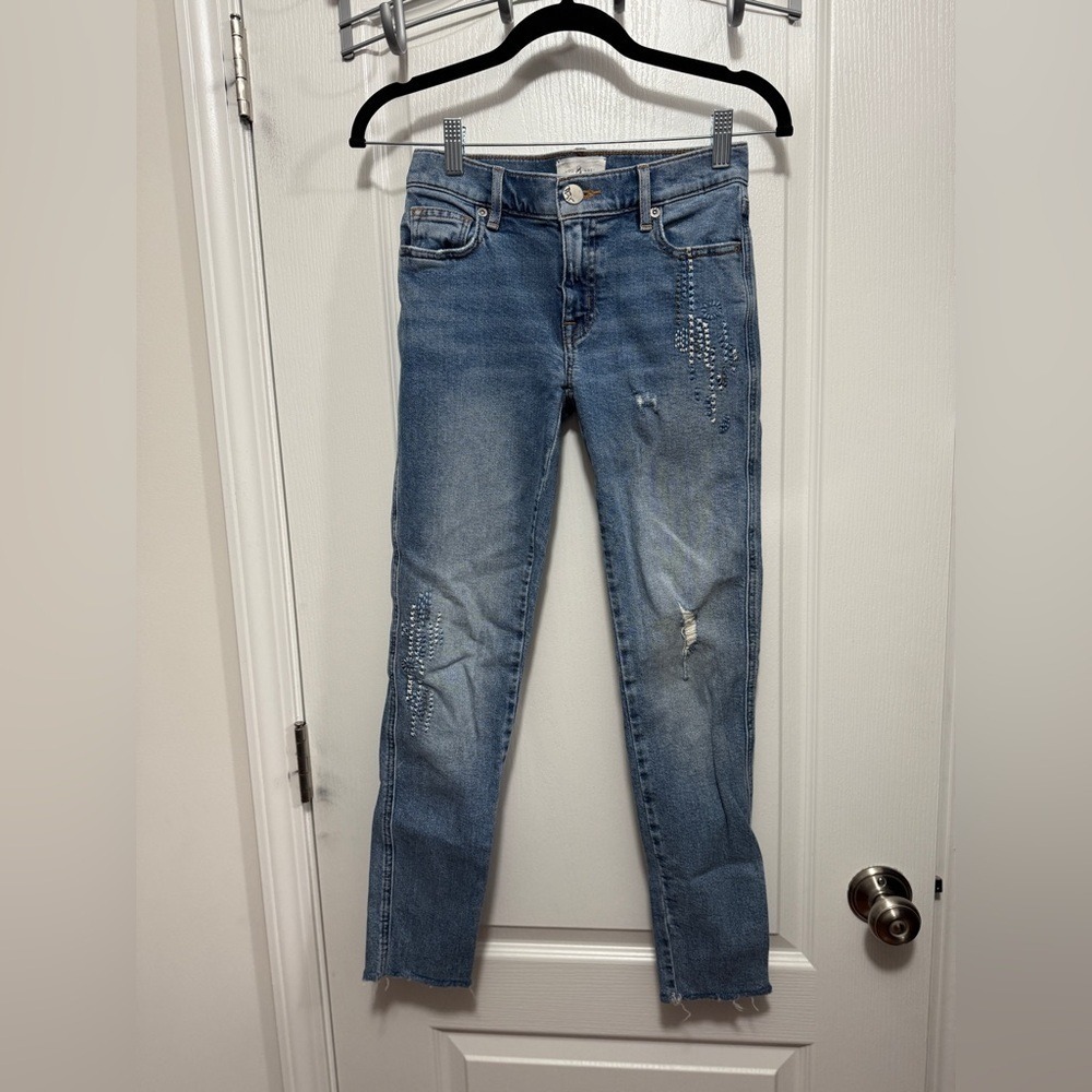 Lou & Grey The Skinny Embroidered Jeans Raw hem women's 24 light blue‎ boho EUC